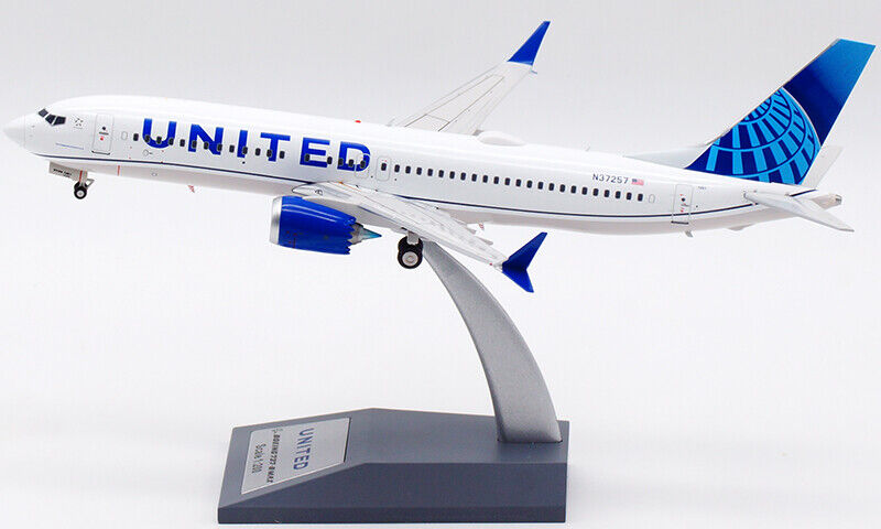 Amazon | B737MAX 8モデルプレーン Boeing 1/200 1:200