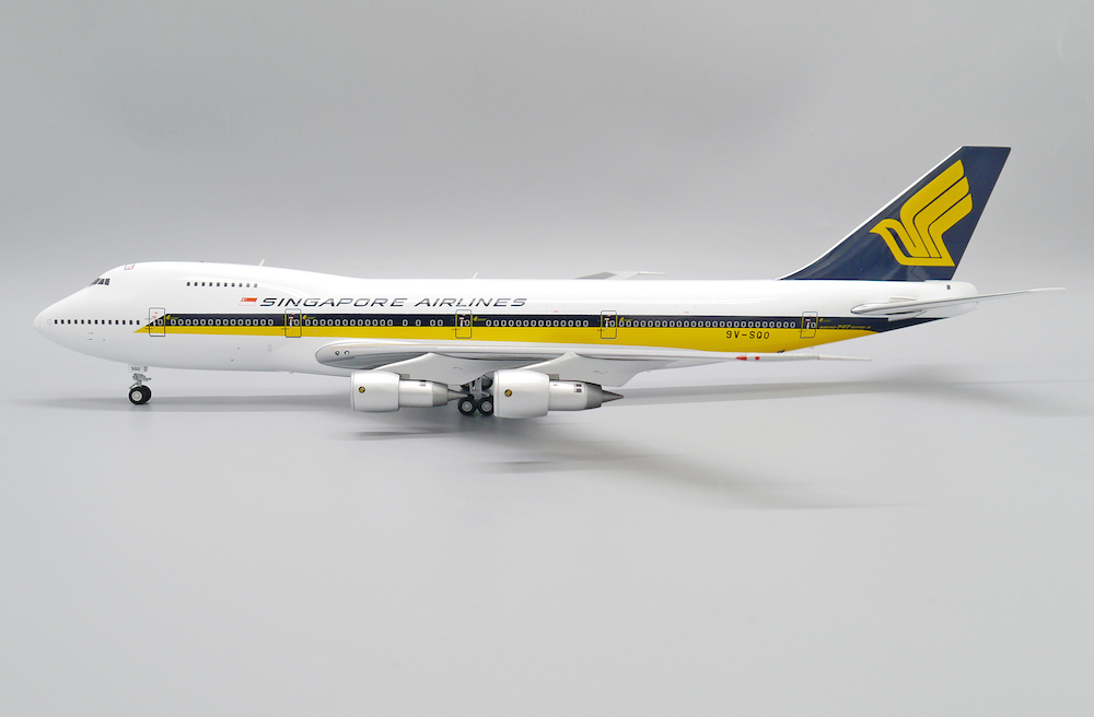 InFlight200 A330-300 深セン航空 （スタンド付属） B-8865 1