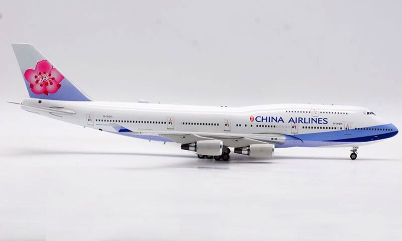 【特価】 Boeing Modelsnavigator.com | Airlines China 747-400 航空機・ヘリコプター