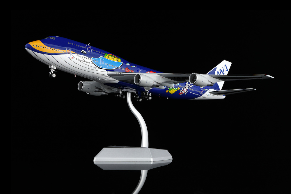 Mô hình giấy Máy bay ANA Boeing 747-400 Pokémon Jet | Lazada.vn