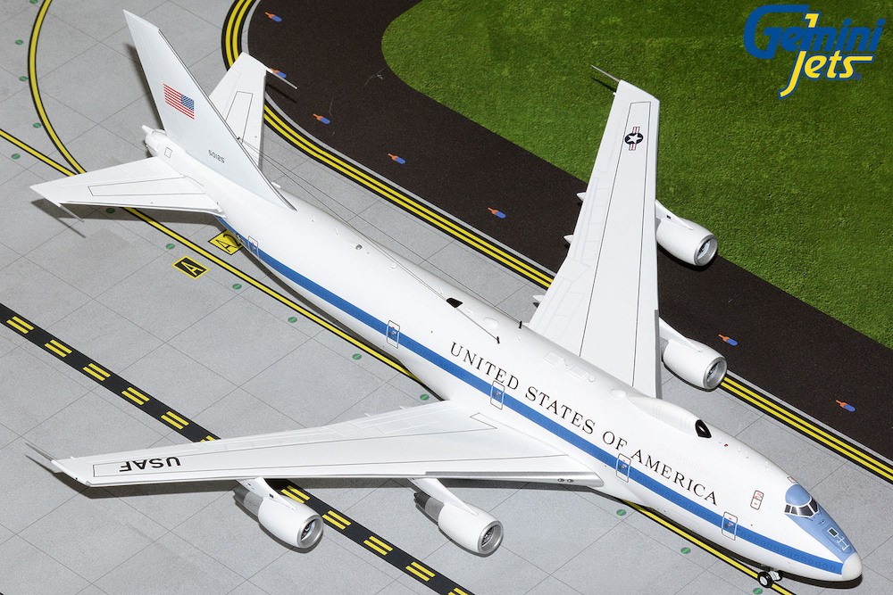 Gemini jets 747 store