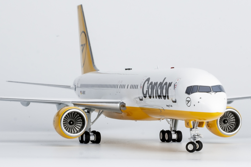 D HＬ貨物機 B-757-200 F B757 200f hi-res stock photography and images - Alamy