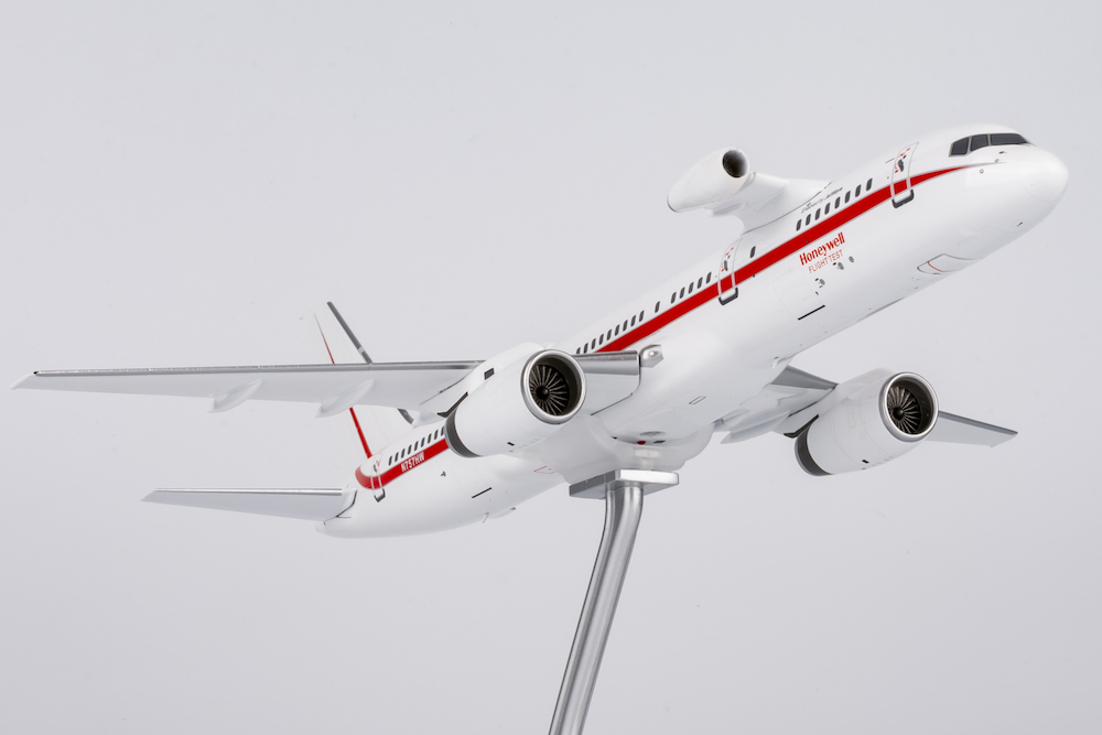 Boeing 757-200 Honeywell Aviation Services | Modelsnavigator.com