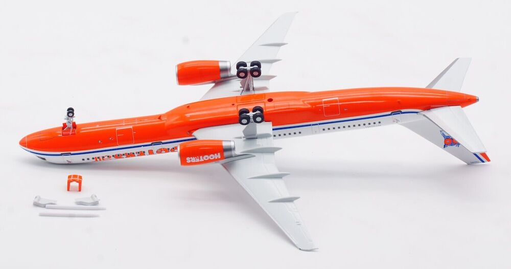 Boeing 757-200 Hooters Air