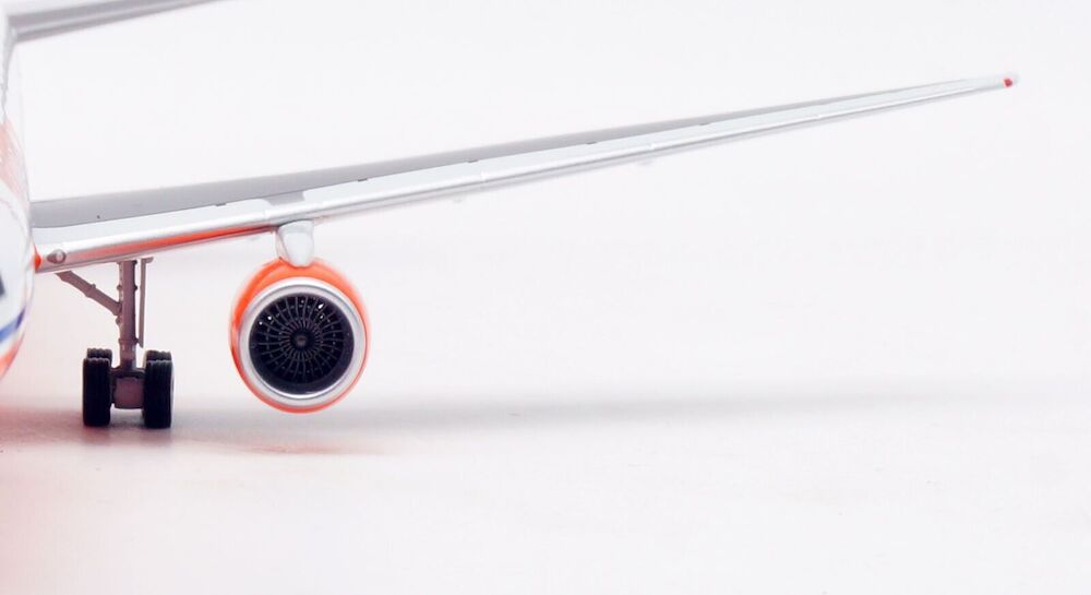 Hooters Air B737-300 & 757-200 1:400サイズ Boeing 757-200 Hooters Air | Modelsnavigator.com