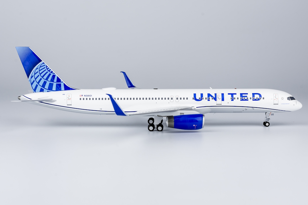 United Boeing 757-200 N12125 NG Model 42022 Scale 1:200