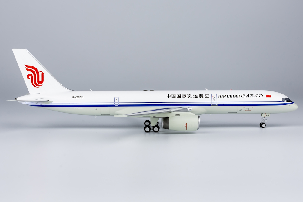 D HＬ貨物機 B-757-200 F D HL貨物機 B-757-200 F D HL貨物機 B-757-200 F Converted
