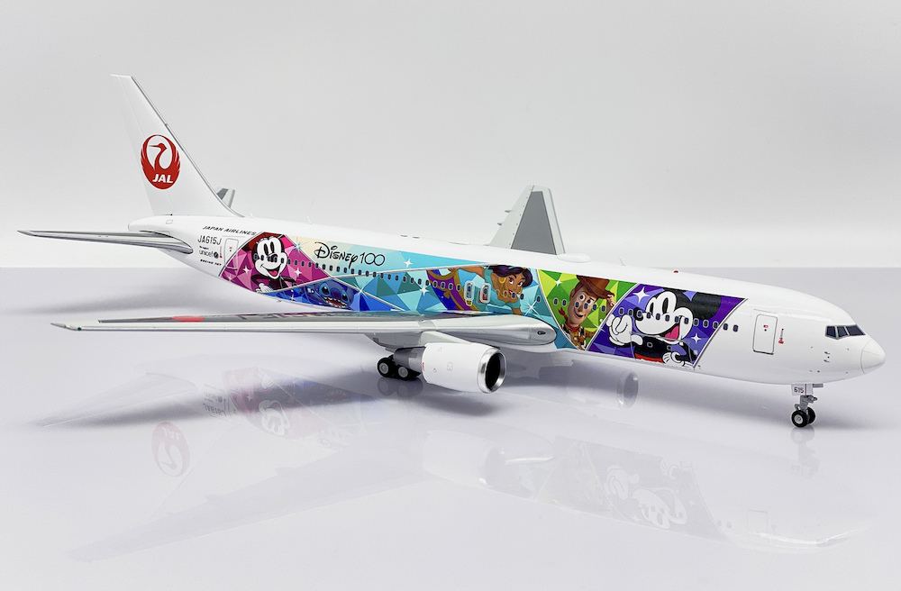 航空機・ヘリコプター JAL DREAM EXPRESS 767-300ER Disney This is probably the most beloved airplane for kids: here's