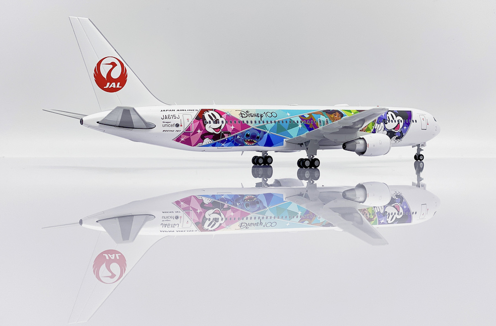 Boeing 767-300ER Japan Airlines 