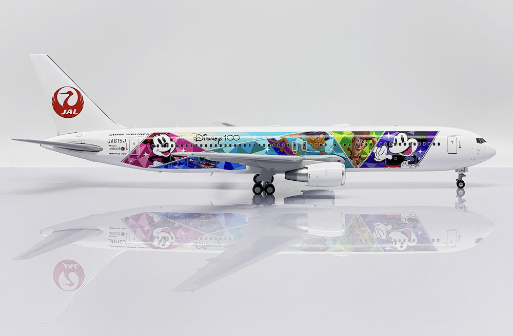 Boeing 767-300ER Japan Airlines Boeing 767-300ER Japan Airlines