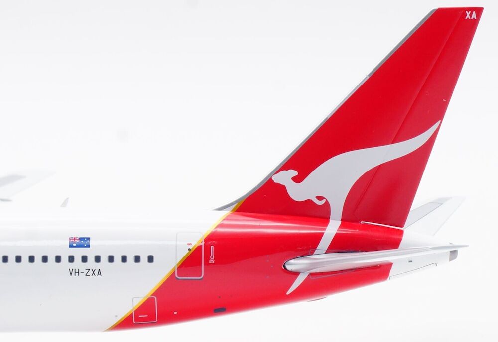 Boeing 767-300ER Qantas | Modelsnavigator.com