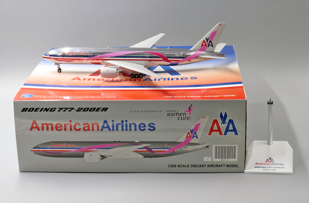 American Boeing 777 モデル Boeing 777-200ER American Airlines | Modelsnavigator.com