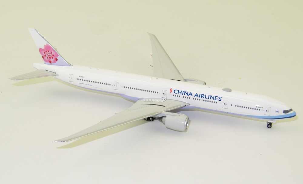 エバーライズ CHINA AIRLINES 777-300ER 1/200 Highly detailed InFlight Model diecast model airplane China