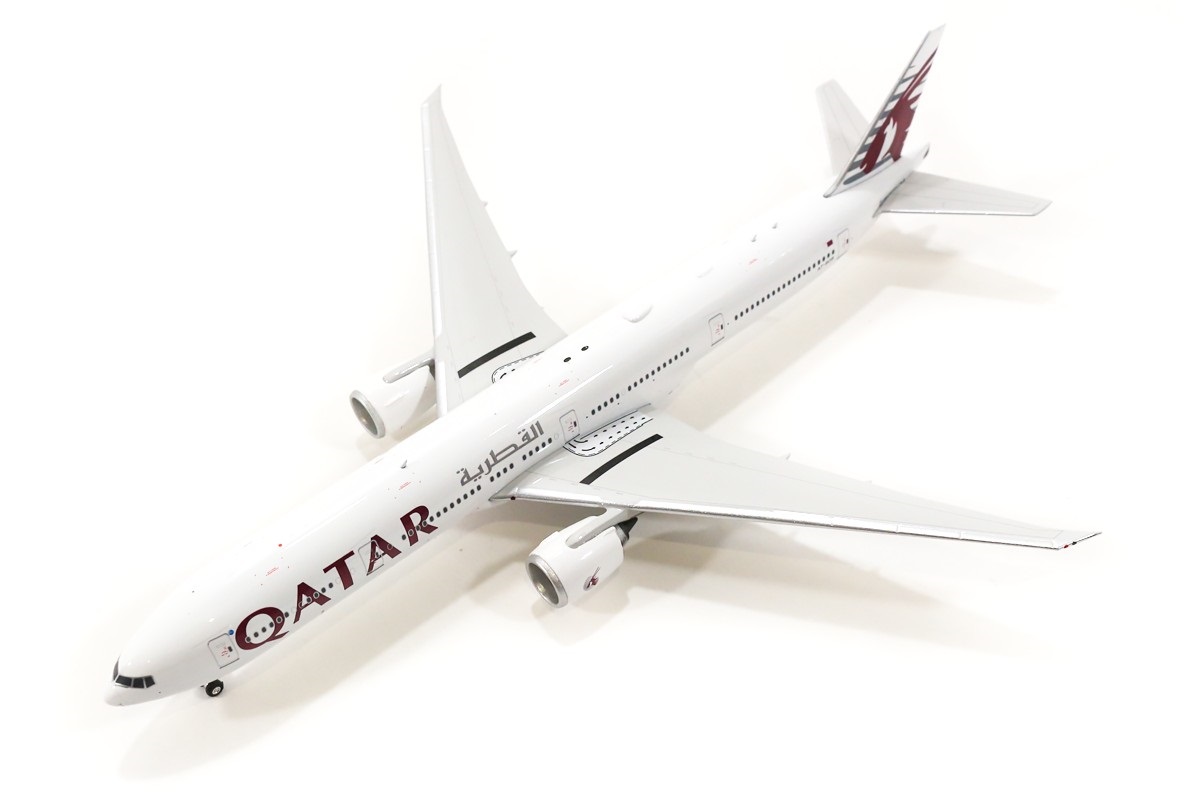 OUTLET SALE- 訳あり品など大放出 Qatar 777-300ER Boeing Airways Modelsnavigator.com | 航空機・ヘリコプター