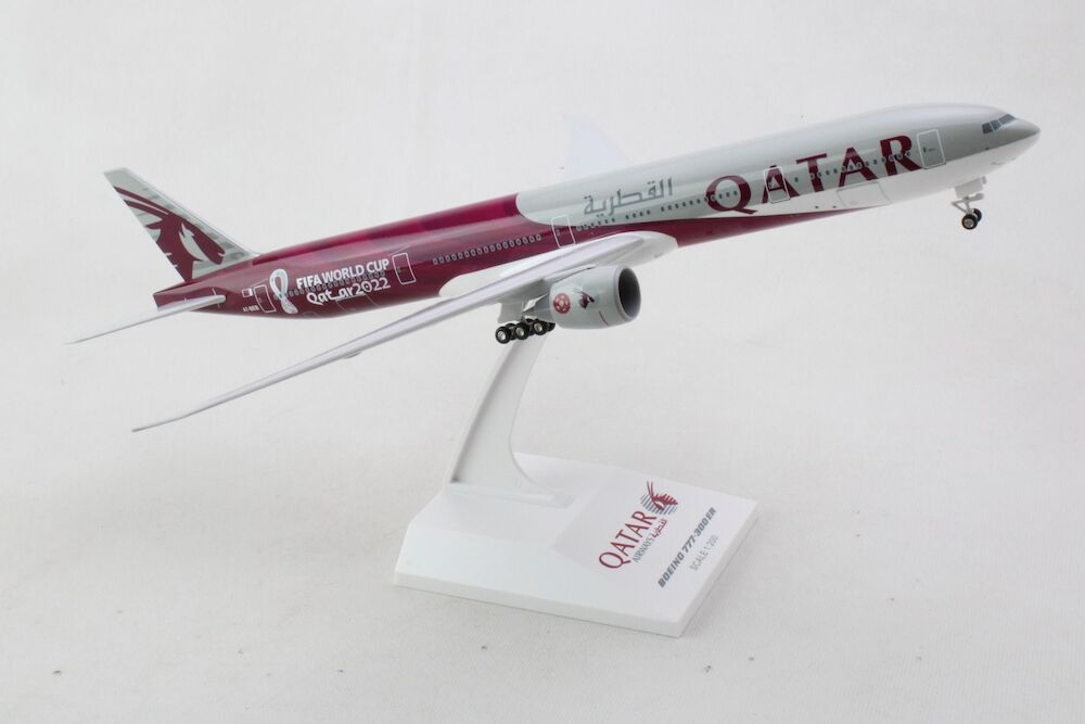 Boeing 777-300ER Qatar Airways 