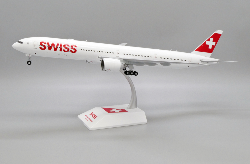 B-Models 1:200 SWISS INTERNATIONAL Boeing B777-300 Diecast