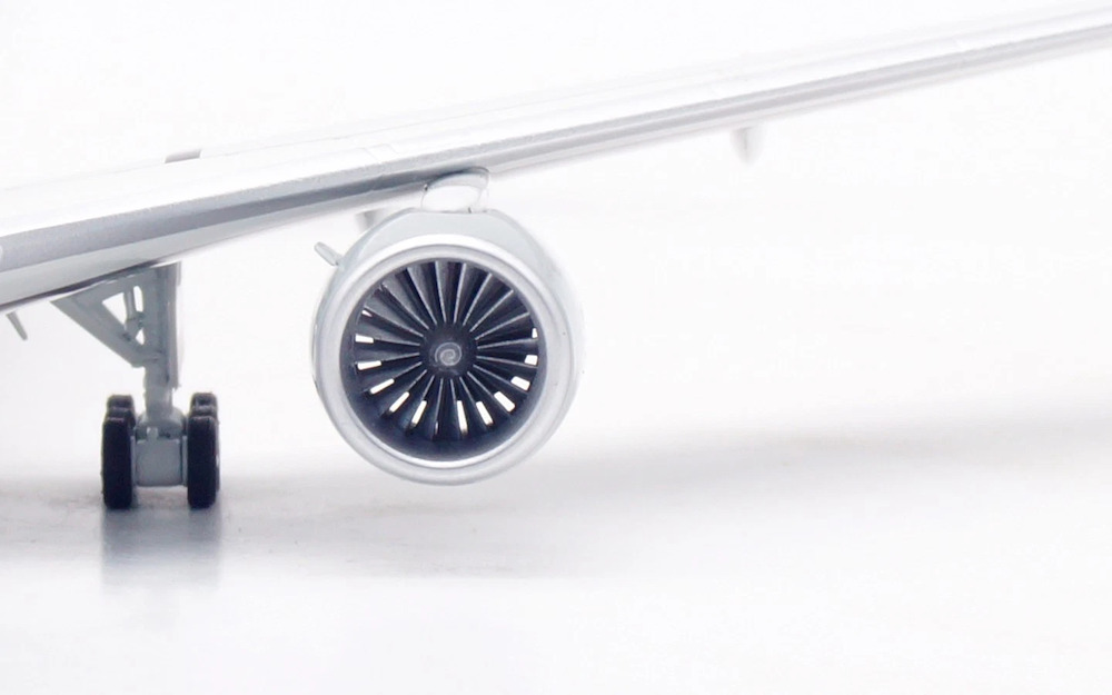Boeing 777-346 JAL | Modelsnavigator.com