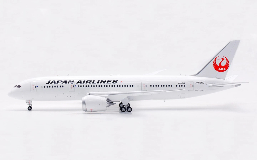 JAL B787-8 DREAM LINERJA825J 1/130 新品 JAL B787-8 DREAM LINERJA825J 1/130 新品 - メルカリ