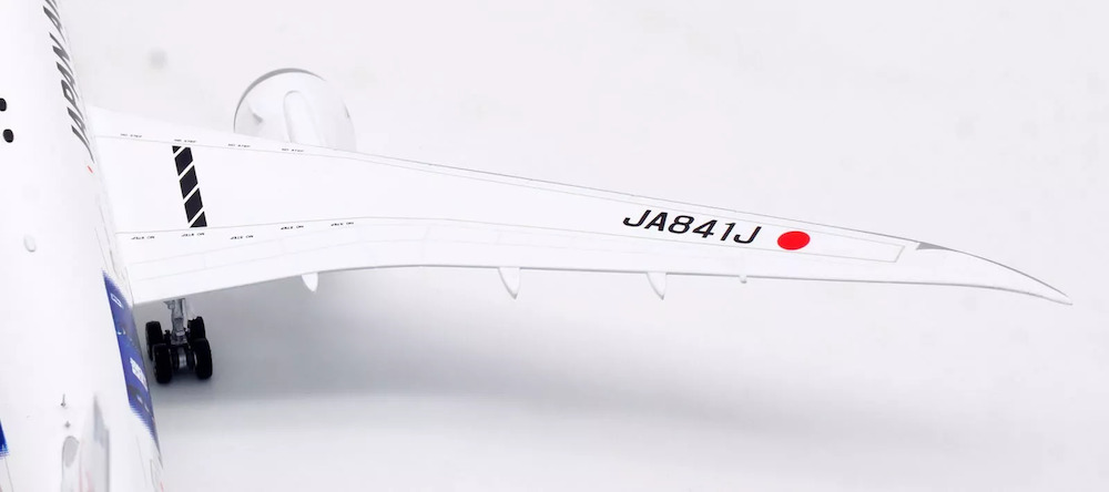 Boeing 787-8 Dreamliner JAL Japan Airlines 