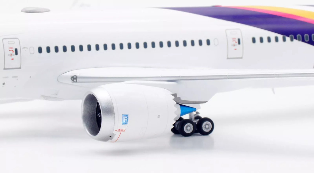 Boeing 787-8 Dreamliner Thai Airways | Modelsnavigator.com