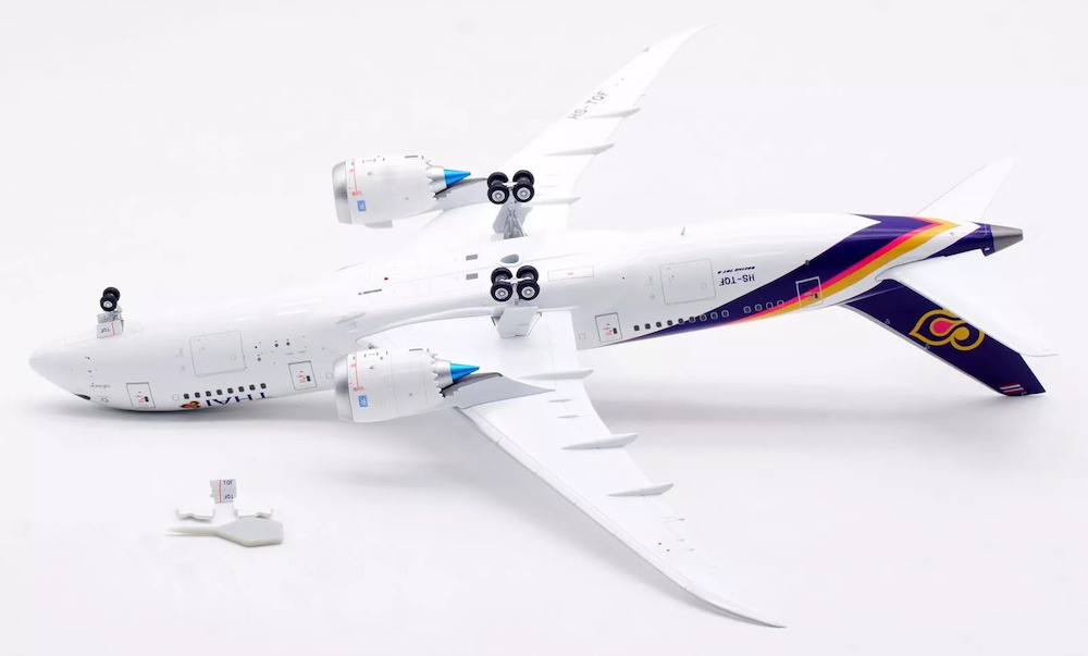 Boeing 787-8 Dreamliner Thai Airways | Modelsnavigator.com