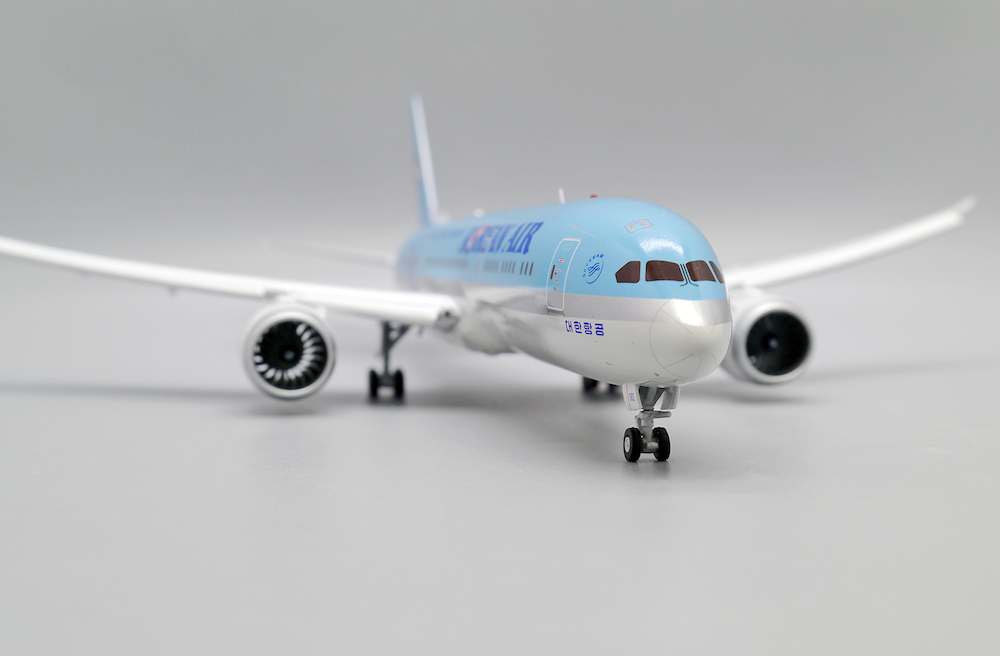 Modello Aereo Boeing 787-9 Dreamliner Juneyao Air B-20EC – Scala 1:400 Diecast FLOZ