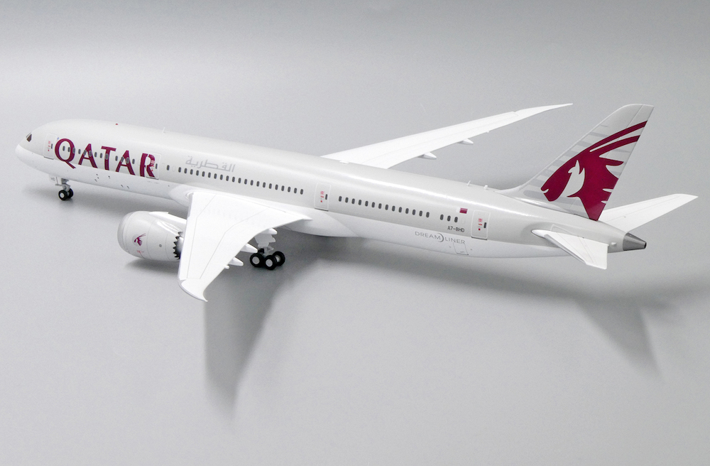 Boeing 787-9 Dreamliner Qatar Airways | Modelsnavigator.com