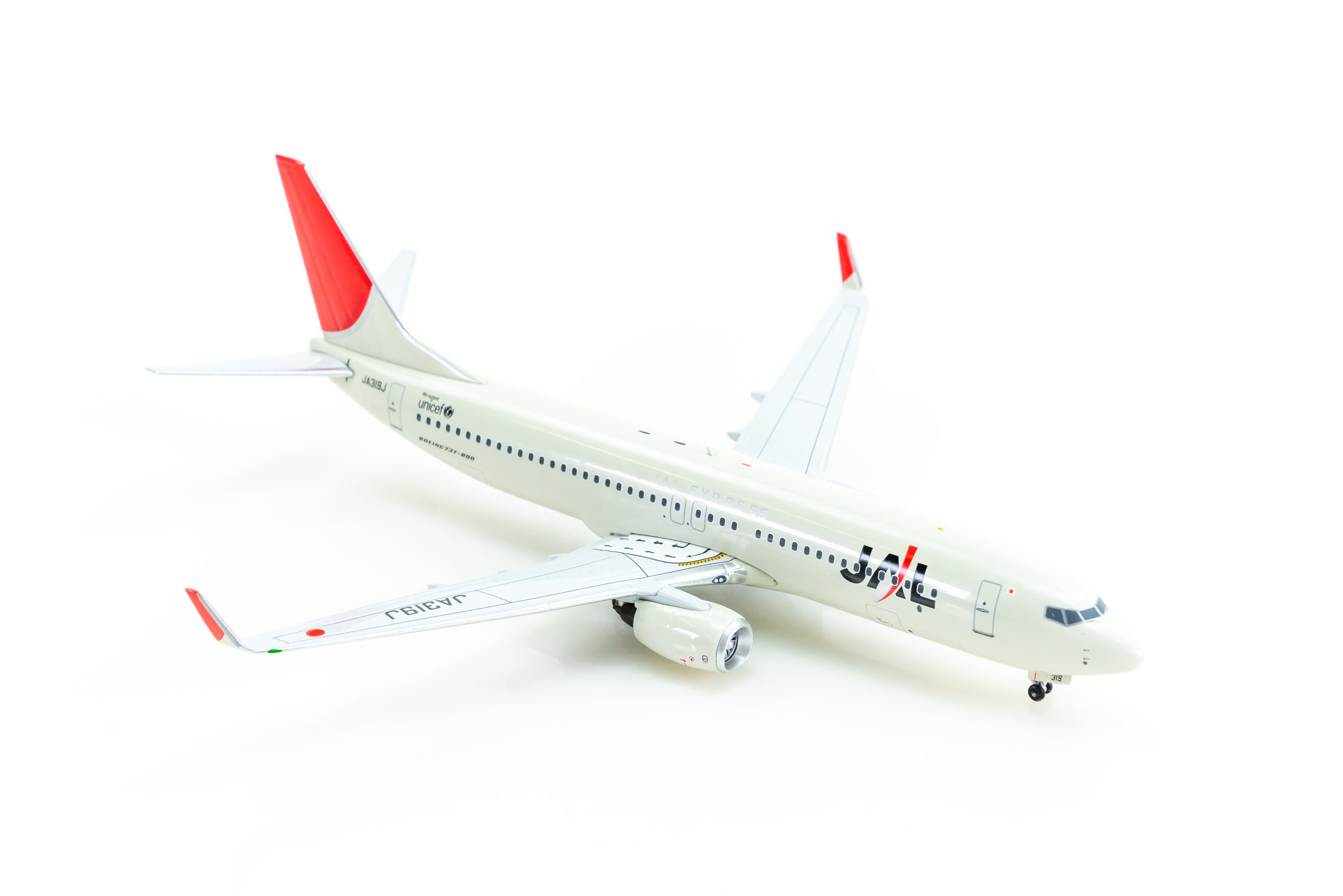 BOEING B737-800 JAL Expres 