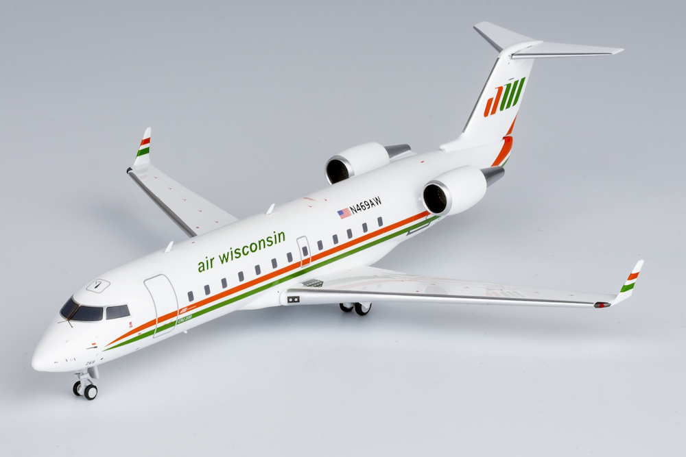 Canadair CRJ200LR United Express - Air Wisconsin | Modelsnavigator.com
