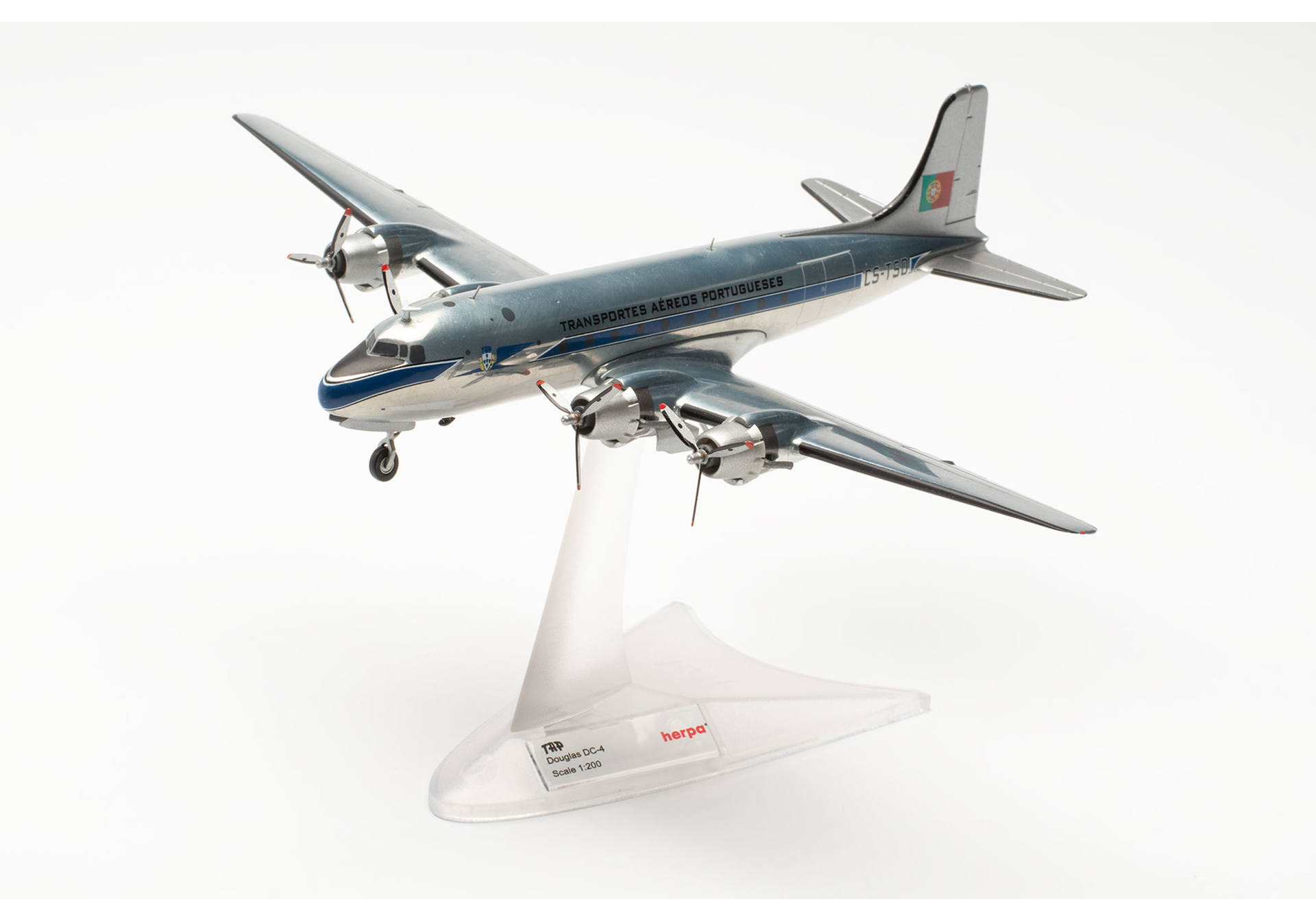Douglas DC4 TAP Air Portugal | Modelsnavigator.com