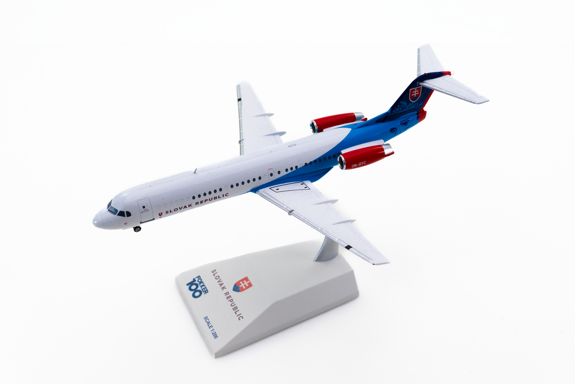 JC Wings 1:200 Slovak Republic Fokker 100 Diecast Aircraft