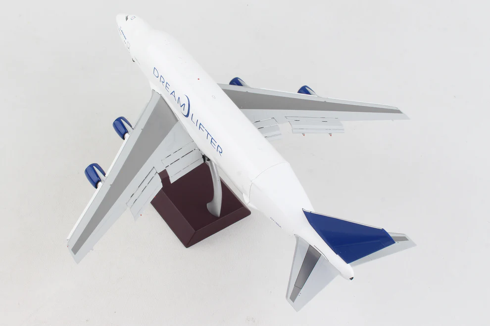 Boeing 747-400LCF Atlas Air 
