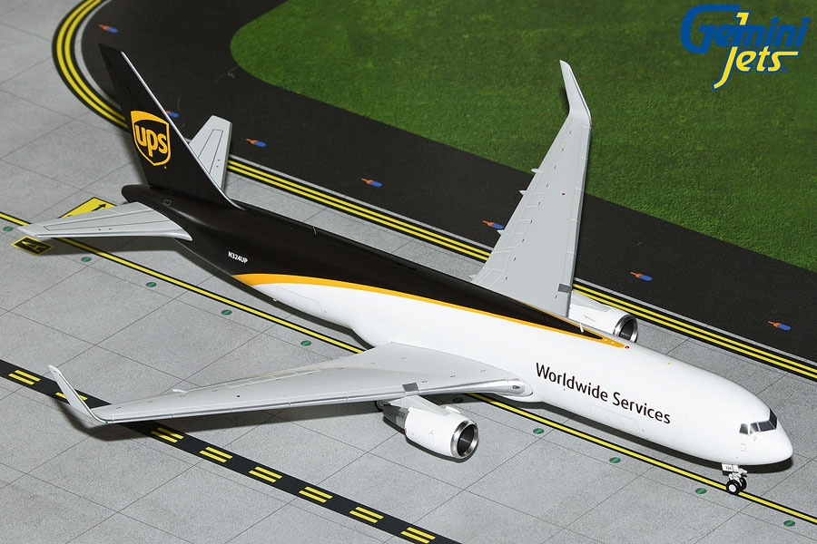 魅力の Boeing Modelsnavigator.com | UPS 767-300ERF 航空機・ヘリコプター