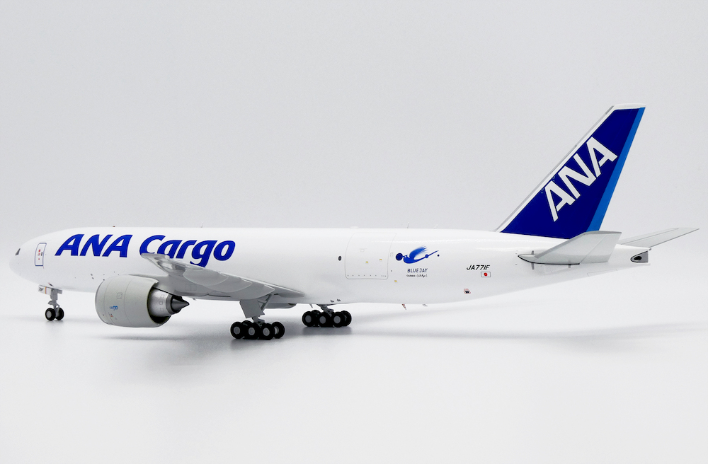 新品未使用　ANA Cargo Boeing 777F 1:200 NH20141 1:200 BOEING 777F JA771F ANA CARGO スナップフィット