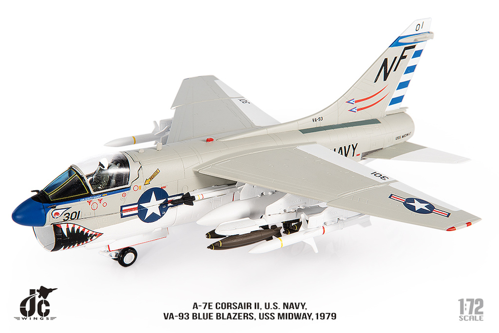 激安 超特価商店街  US II Corsair A7E Navy, Modelsnavigator.com | 1979 Blazers, Blue 軍用機