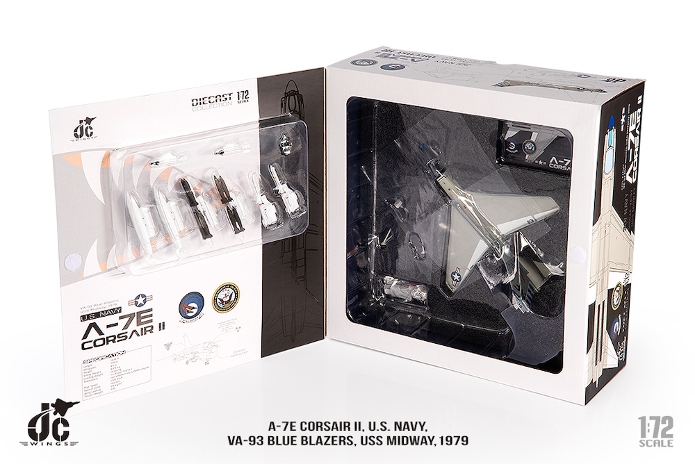 A7E Corsair II US Navy, Blue Blazers, 1979 | Modelsnavigator.com
