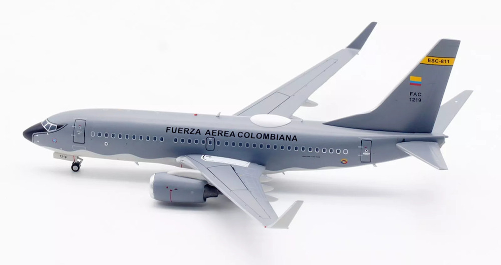 Boeing 737-700 Colombian Air Force | Modelsnavigator.com