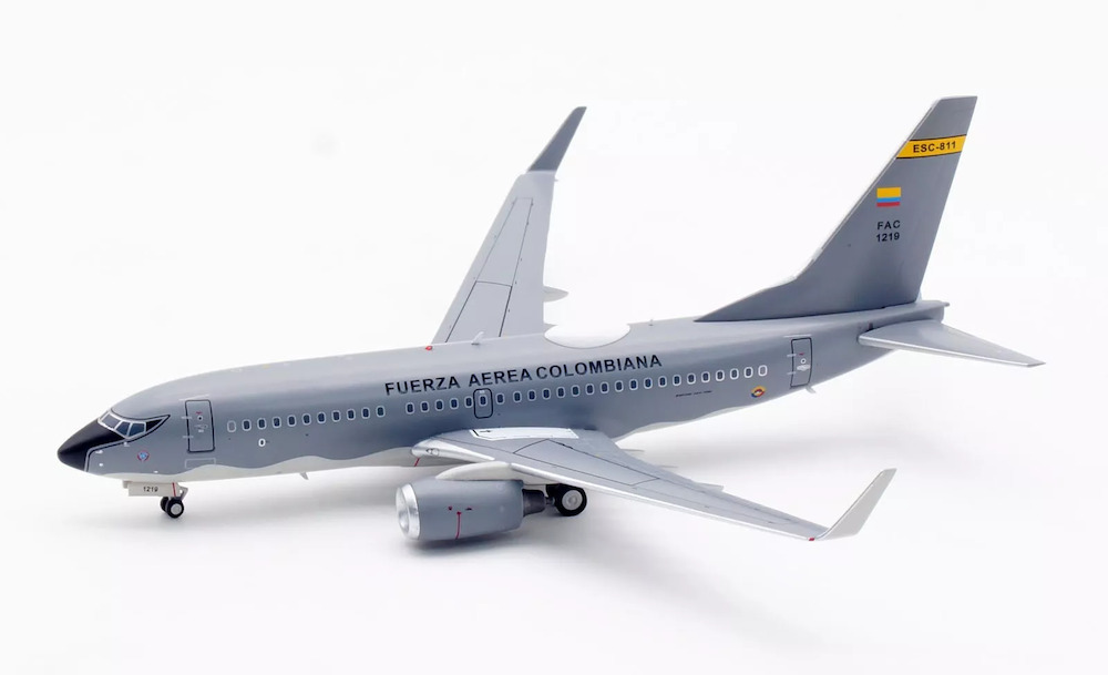 Boeing 737-700 Colombian Air Force | Modelsnavigator.com
