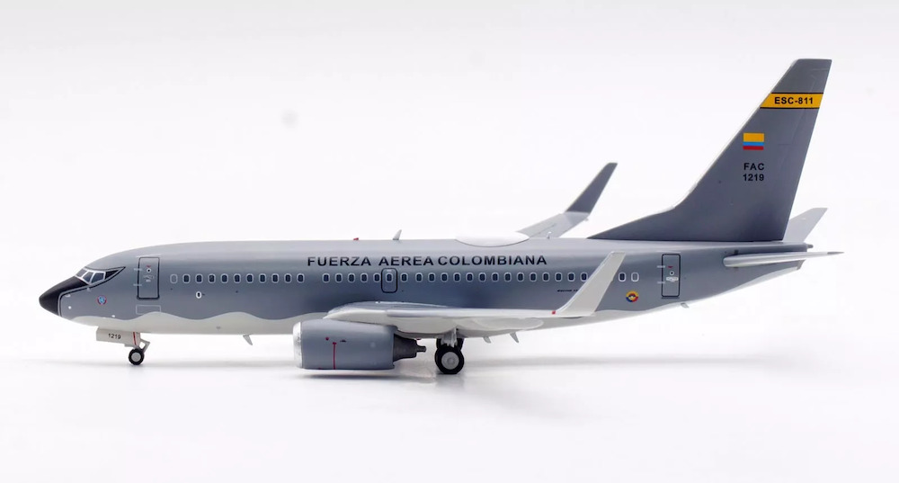 Boeing 737-700 Colombian Air Force | Modelsnavigator.com