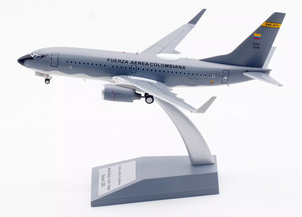 Boeing 737-700 Colombian Air Force | Modelsnavigator.com