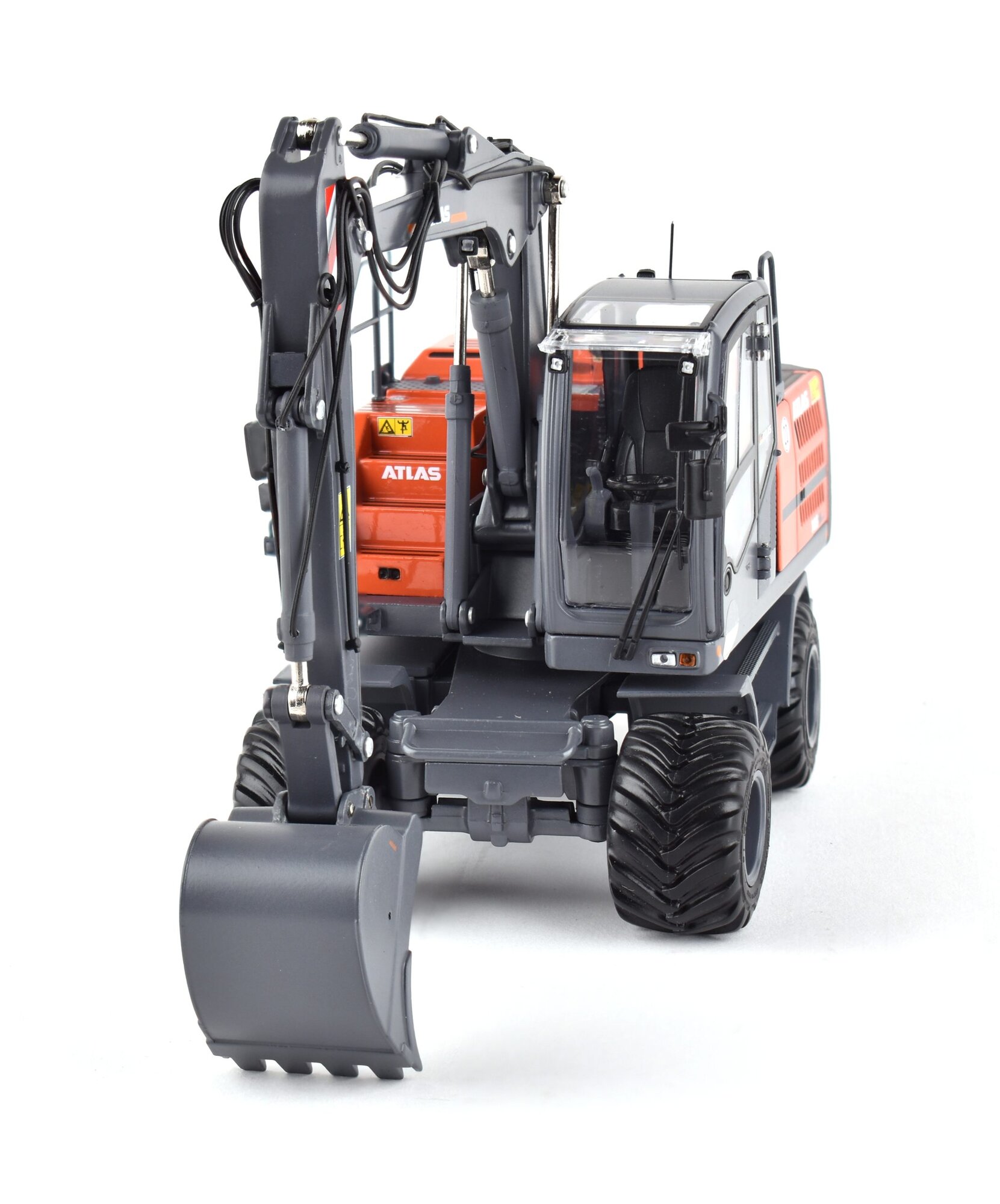 ATLAS 185W - NOKIAN | Modelsnavigator.com