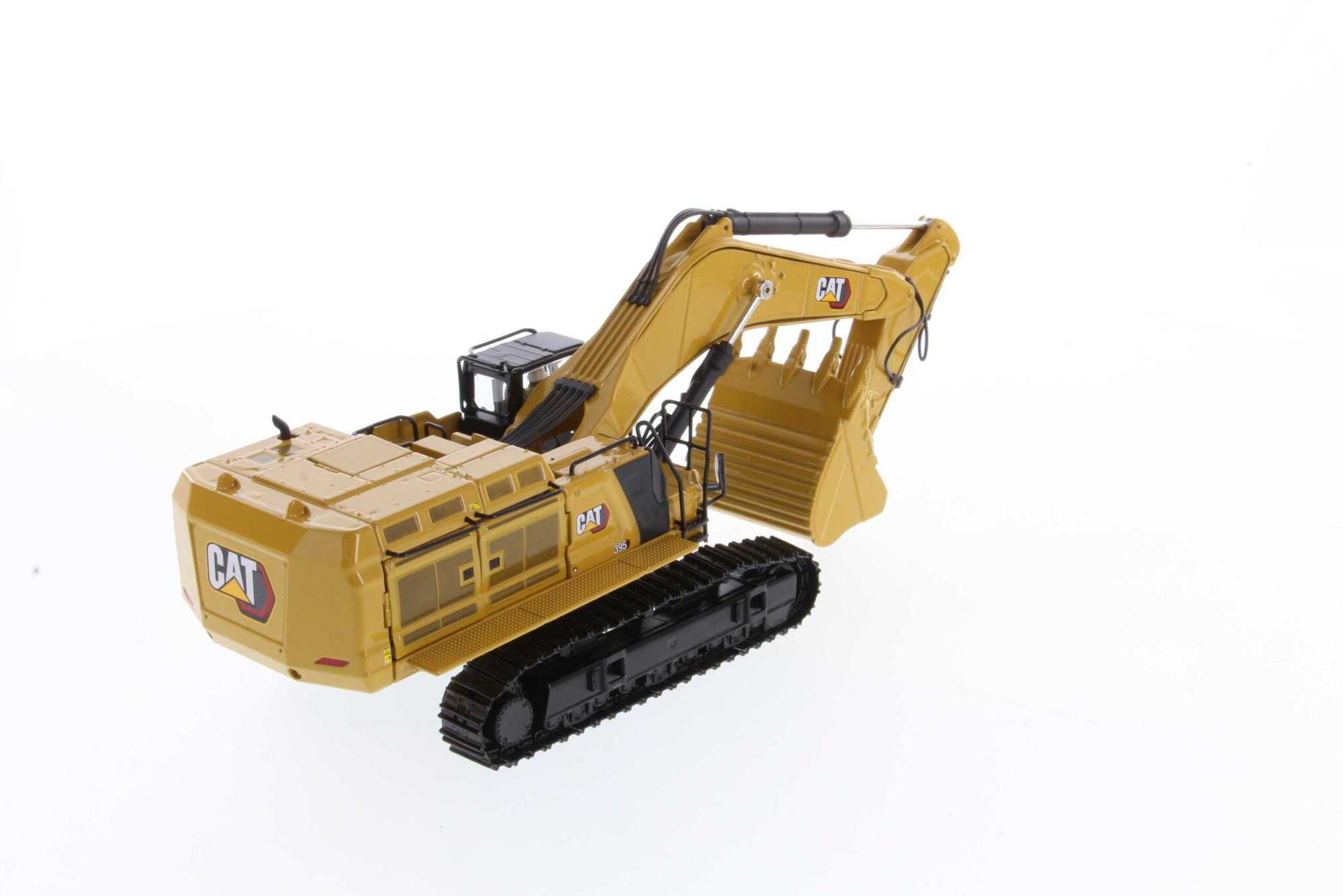 1:50 Cat 395 Large Hydraulic Excavator — Diecast Masters America