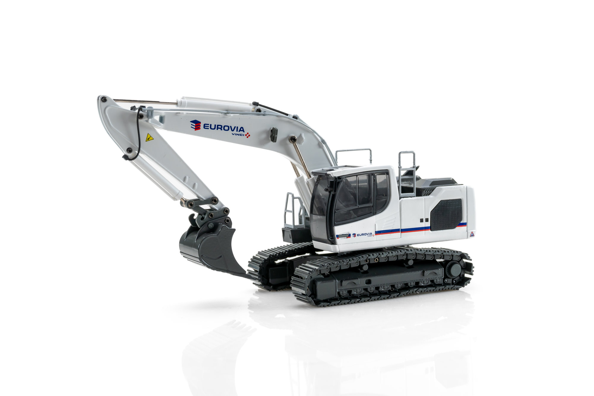 Conrad 2214 Liebherr R 922 V Tracked Excavator – 1:50 Diecast Model NEW In Box