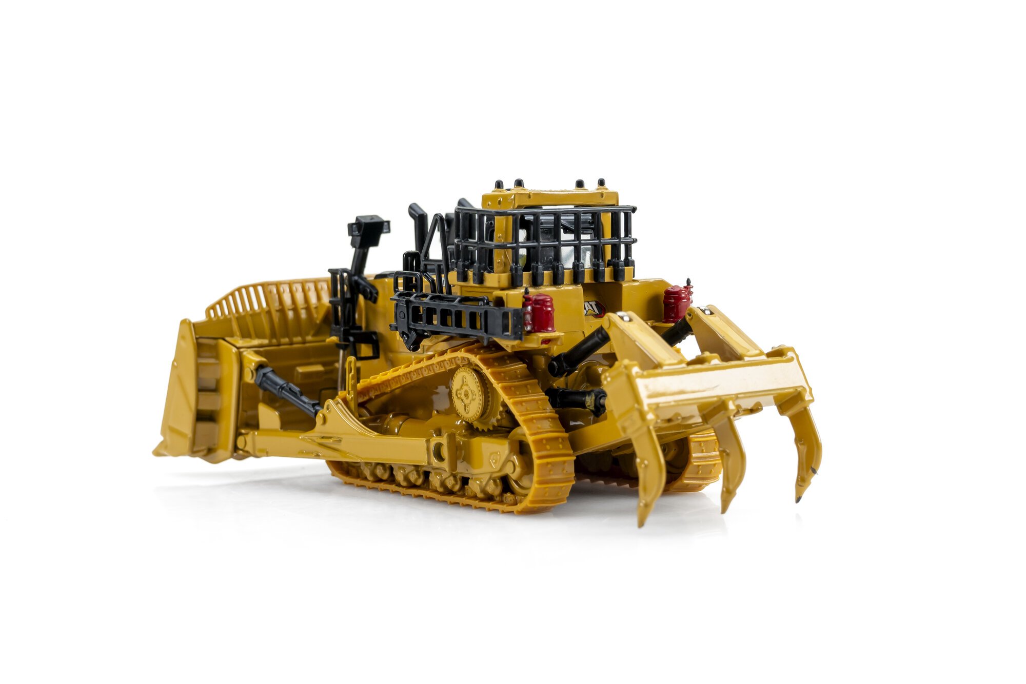 Cat Diecast 1:64 D11 Track-Type Tractor with JEL Blade 85637