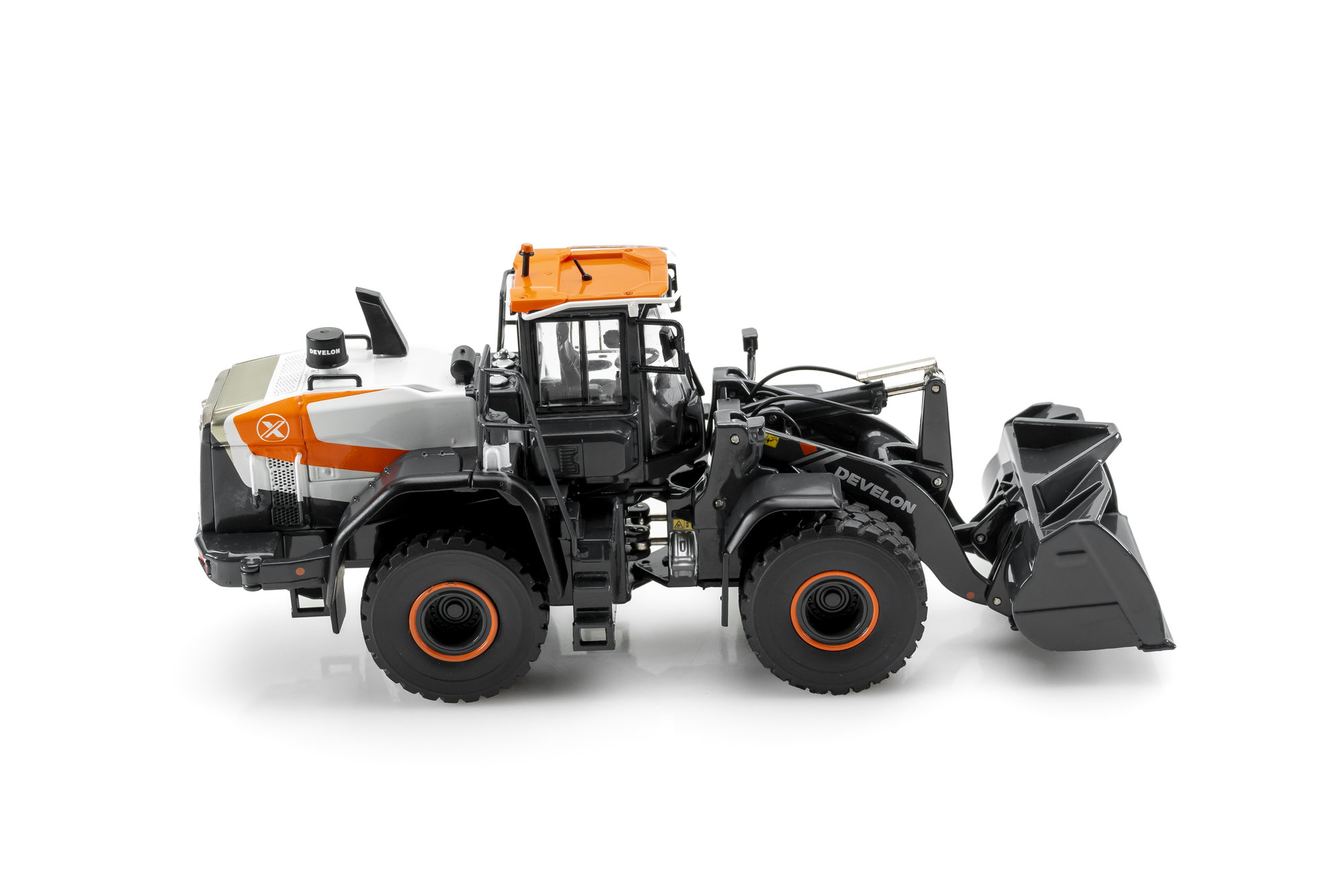 Miniature Chargeuse DEVELON DL 420 – IMC Models – Occasion