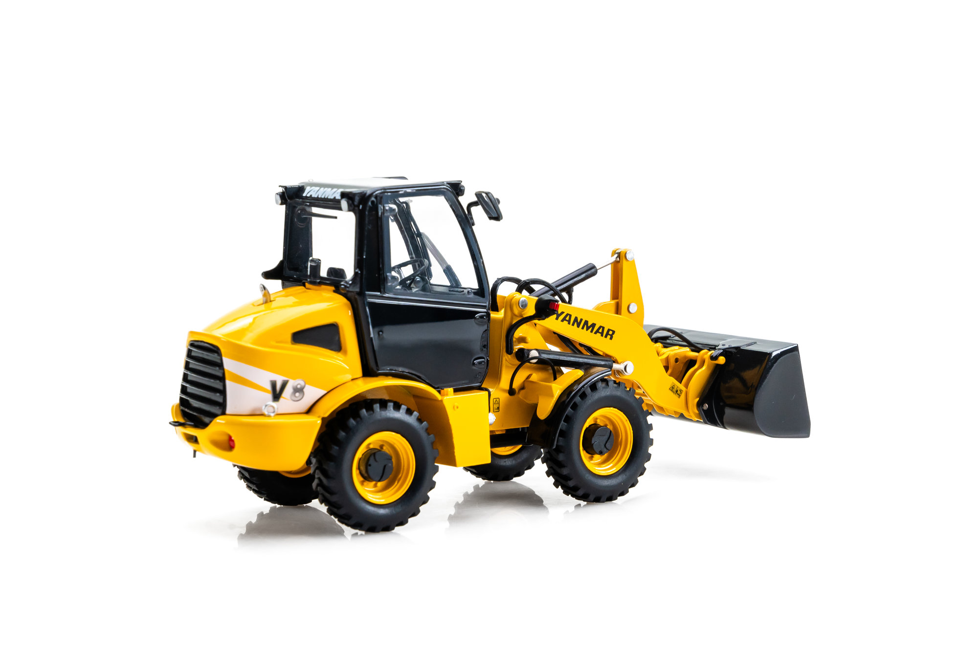 人気の贈り物が Yanmar V8 | Modelsnavigator.com ミニカー