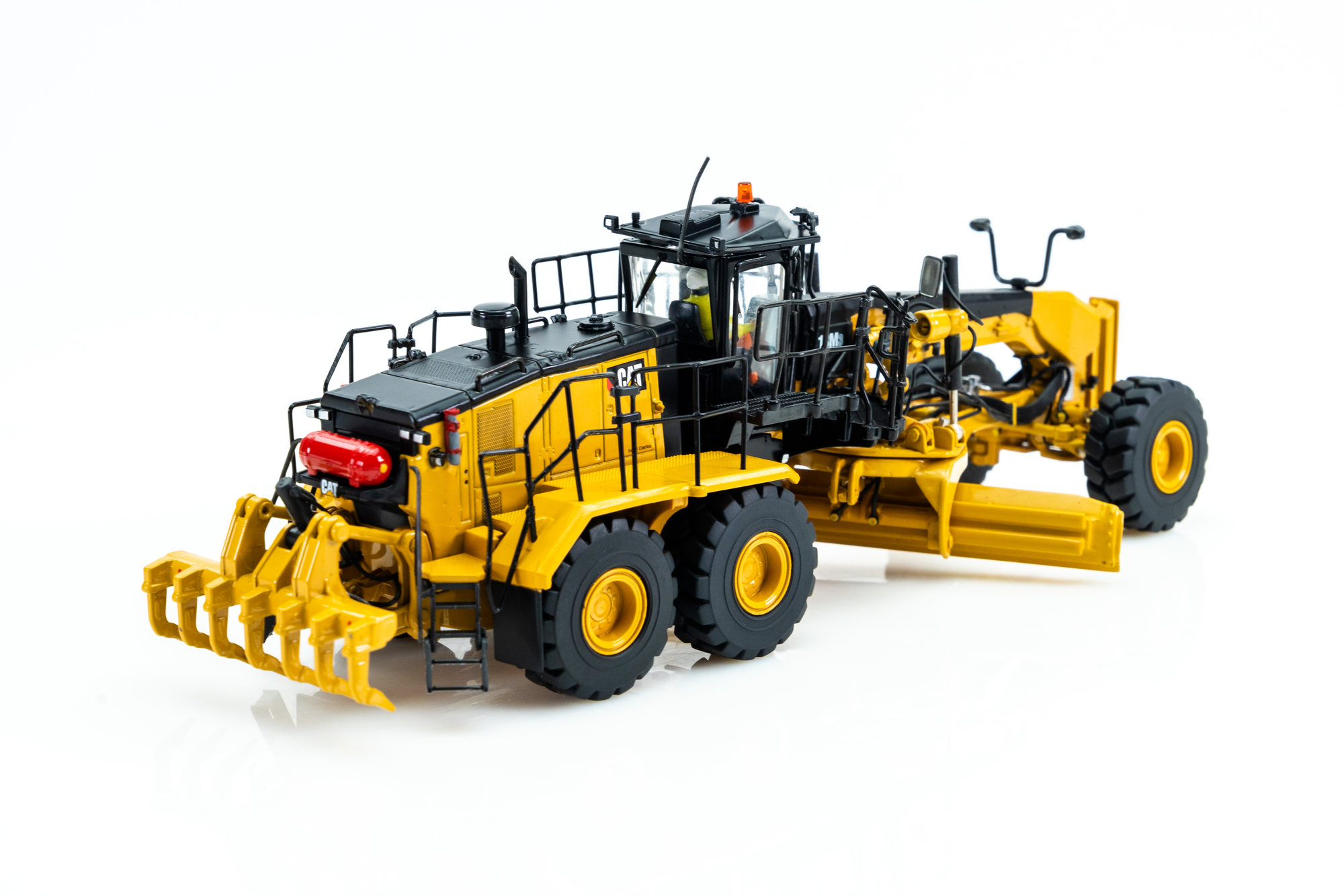 Cat 18M3 Motor Grader. | Modelsnavigator.com