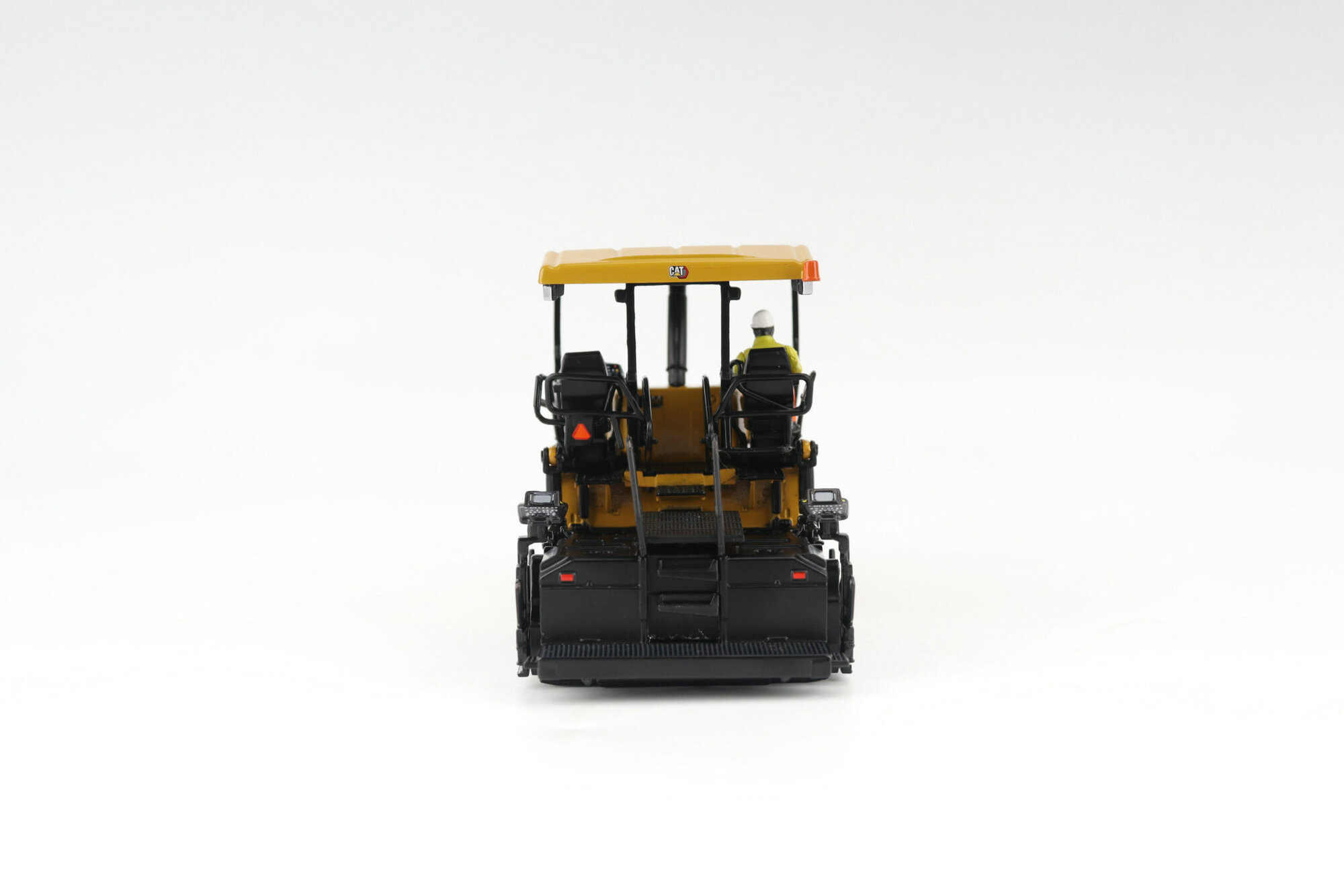 CAT AP655 Asphalt Paver | Modelsnavigator.com