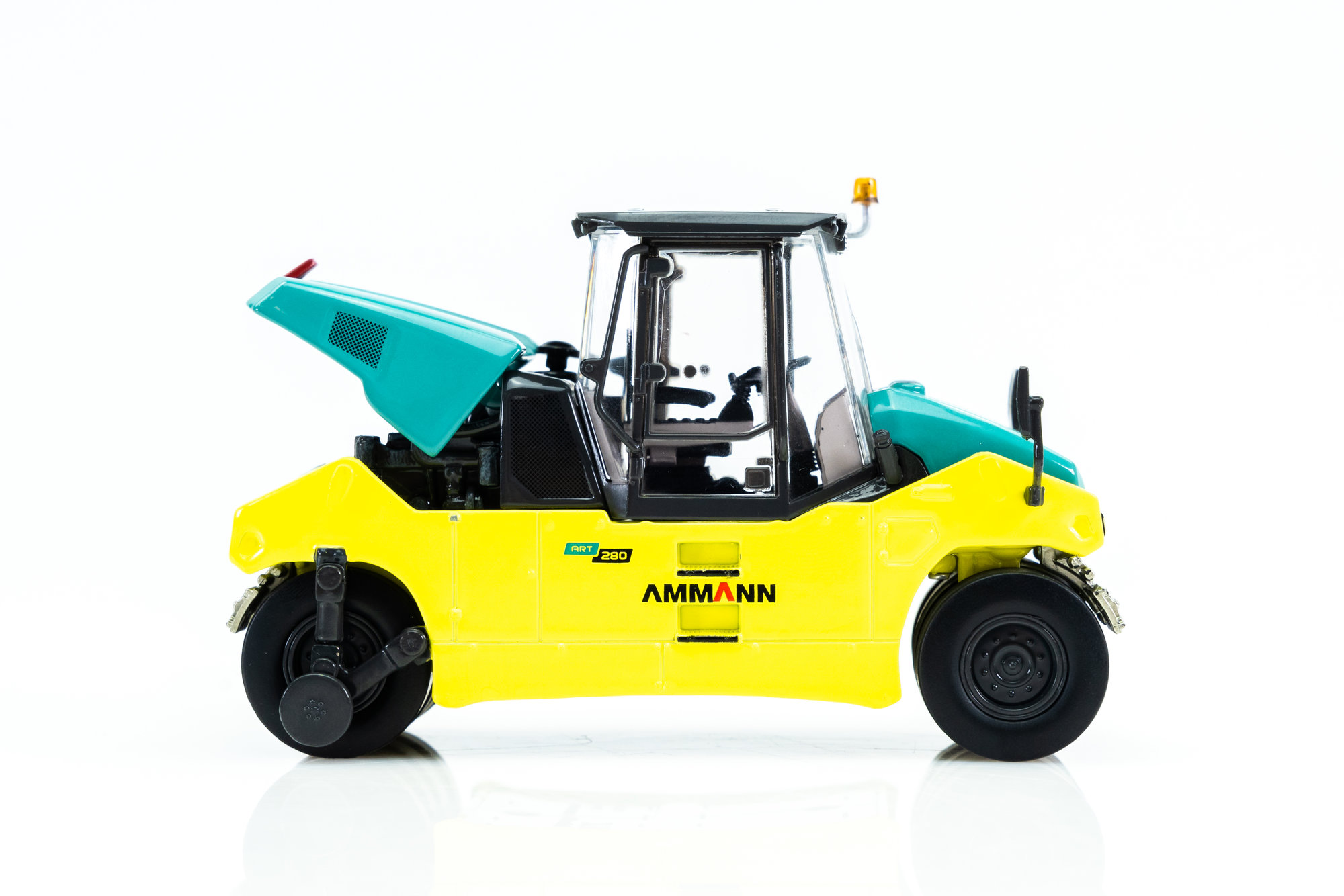 Ammann ART280 Pneumatic Roller | Modelsnavigator.com