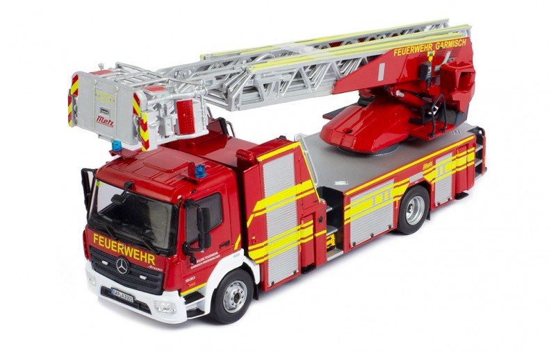 Mercedes-Benz Atego DLK 23/12 Metz, volunteers fire brigade